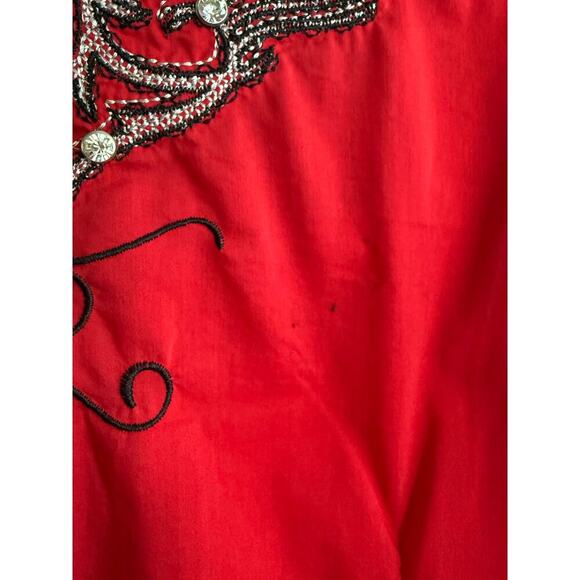Women’s Roar Signature Western Red Rhinestone Button Down Blouse size Small - Picture 7 of 9